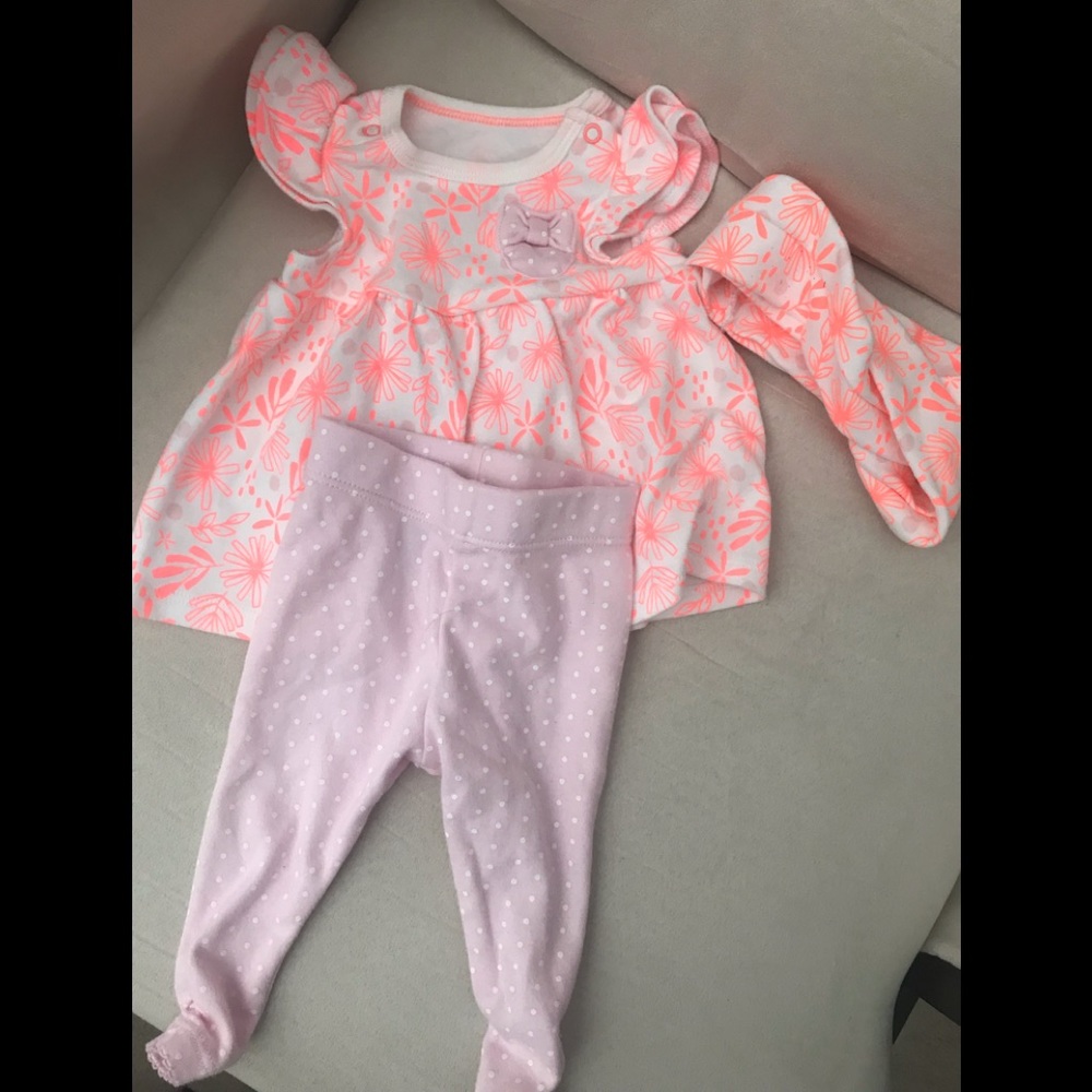 Newborn set with matching bow
